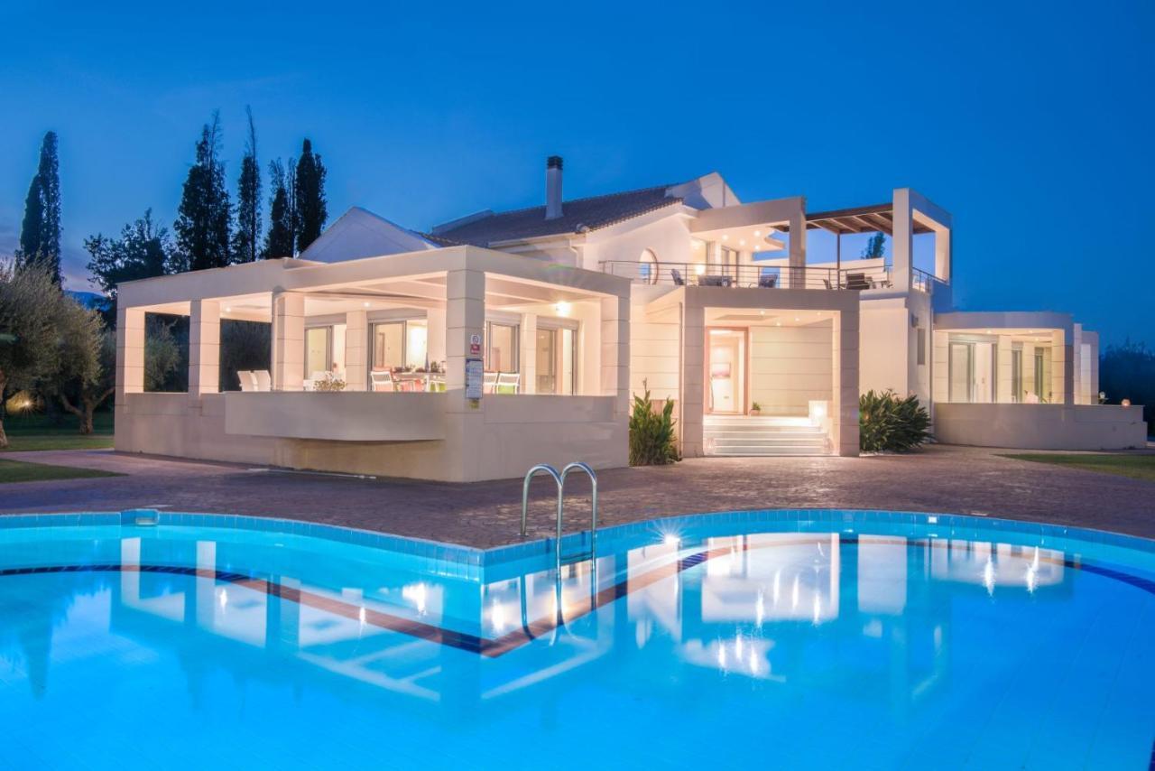 Astarte Villas - Istar Villa With Tennis Court Makhairádhon Zewnętrze zdjęcie