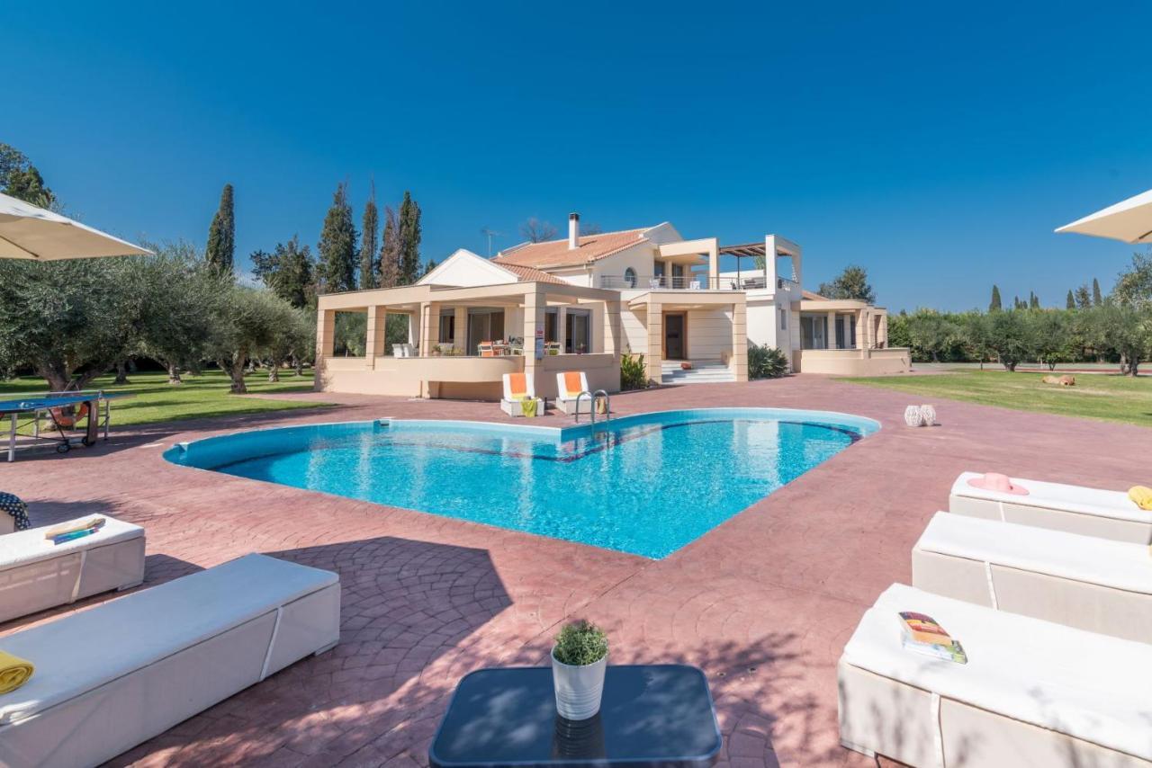 Astarte Villas - Istar Villa With Tennis Court Makhairádhon Zewnętrze zdjęcie