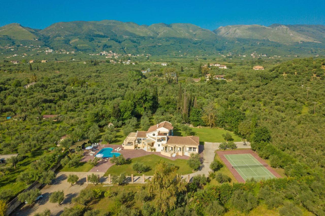 Astarte Villas - Istar Villa With Tennis Court Makhairádhon Zewnętrze zdjęcie
