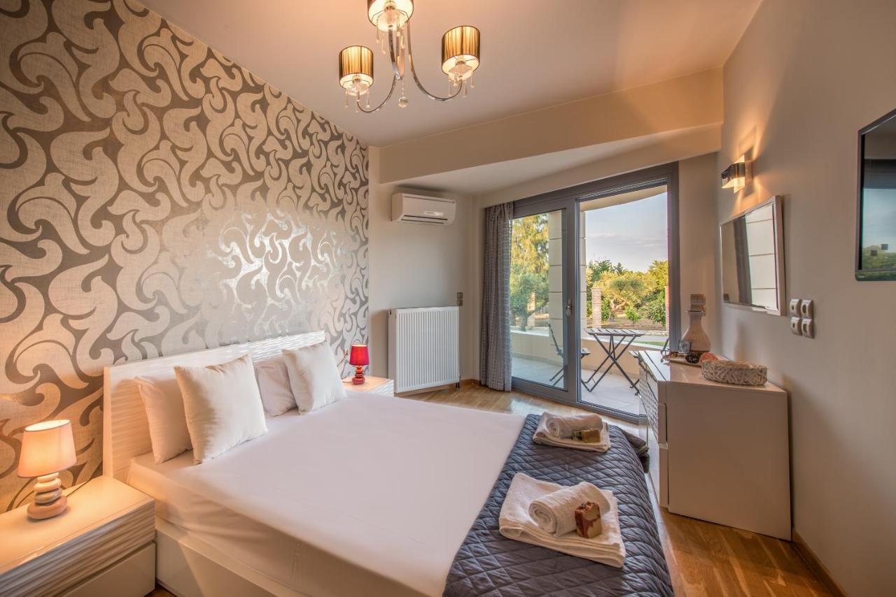 Astarte Villas - Istar Villa With Tennis Court Makhairádhon Zewnętrze zdjęcie