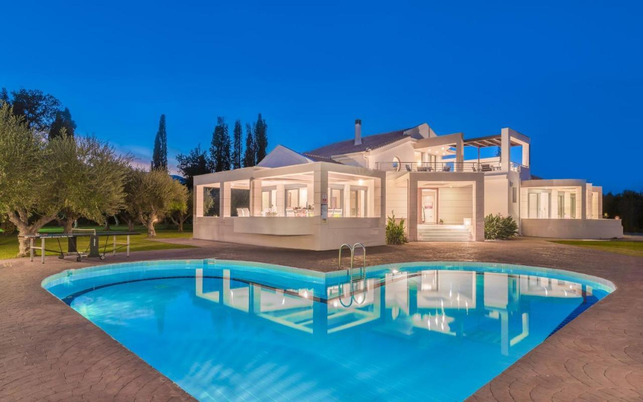 Astarte Villas - Istar Villa With Tennis Court Makhairádhon Zewnętrze zdjęcie