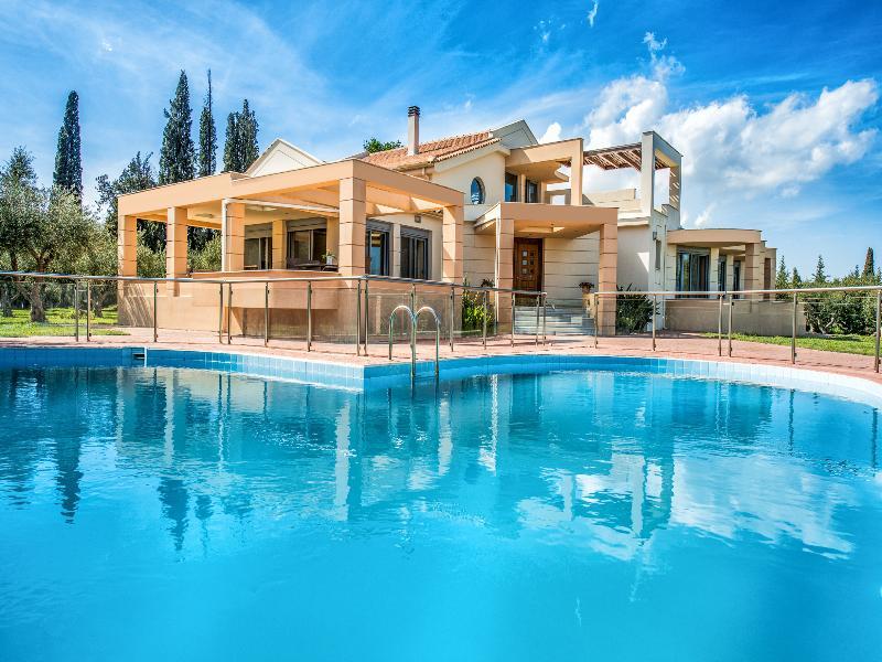 Astarte Villas - Istar Villa With Tennis Court Makhairádhon Zewnętrze zdjęcie