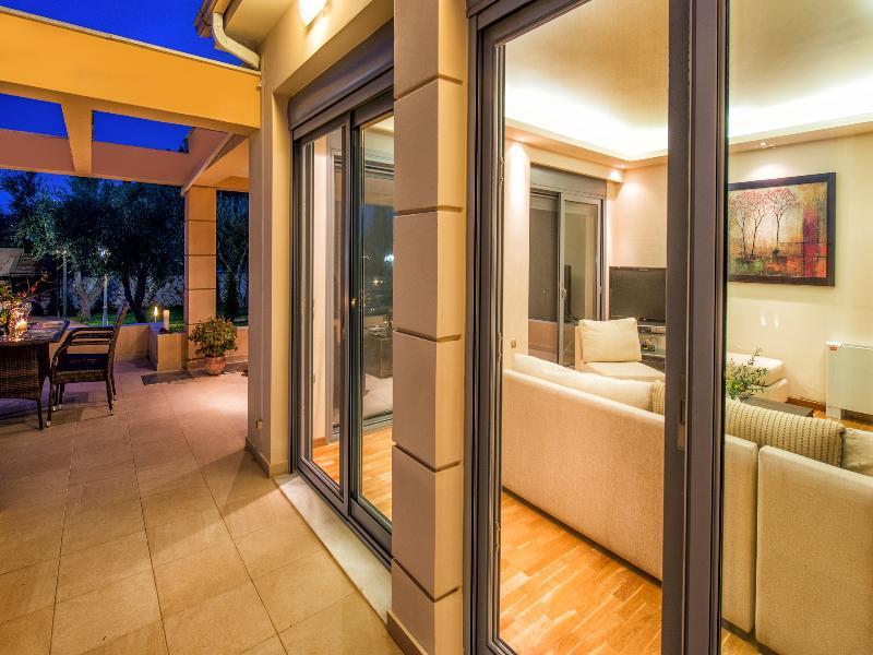 Astarte Villas - Istar Villa With Tennis Court Makhairádhon Zewnętrze zdjęcie