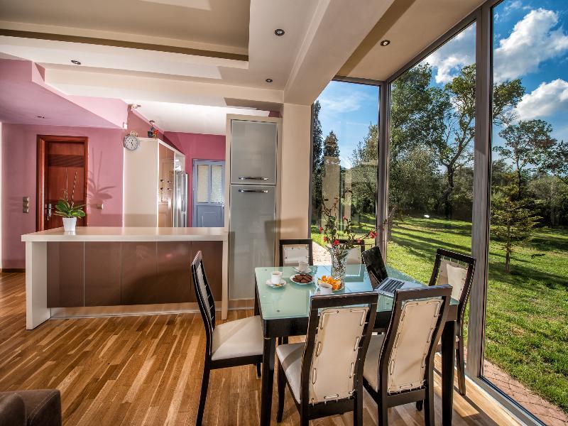 Astarte Villas - Istar Villa With Tennis Court Makhairádhon Zewnętrze zdjęcie